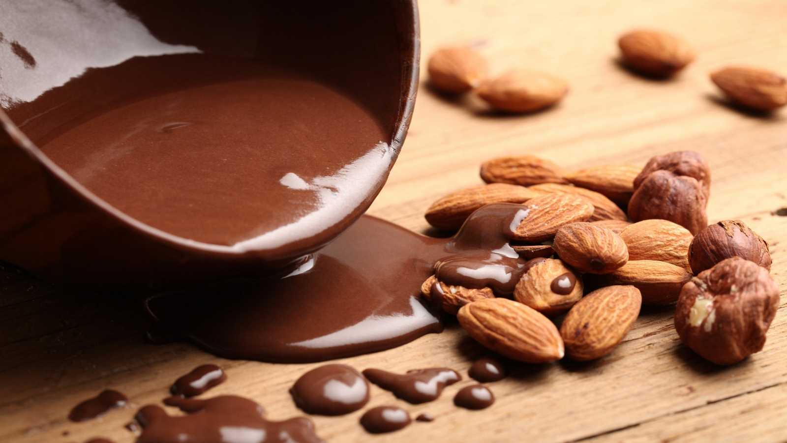 almendras bañadas en chocolate